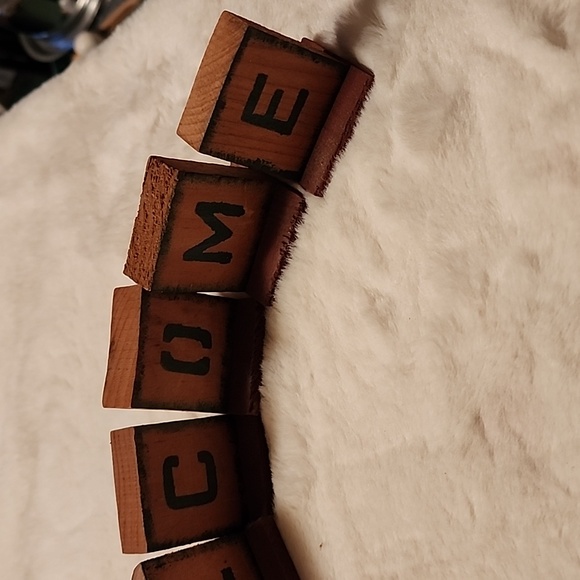 VINTAGE HANDMADE WOODEN " WELCOME " BLOCKS. - Picture 3 of 6